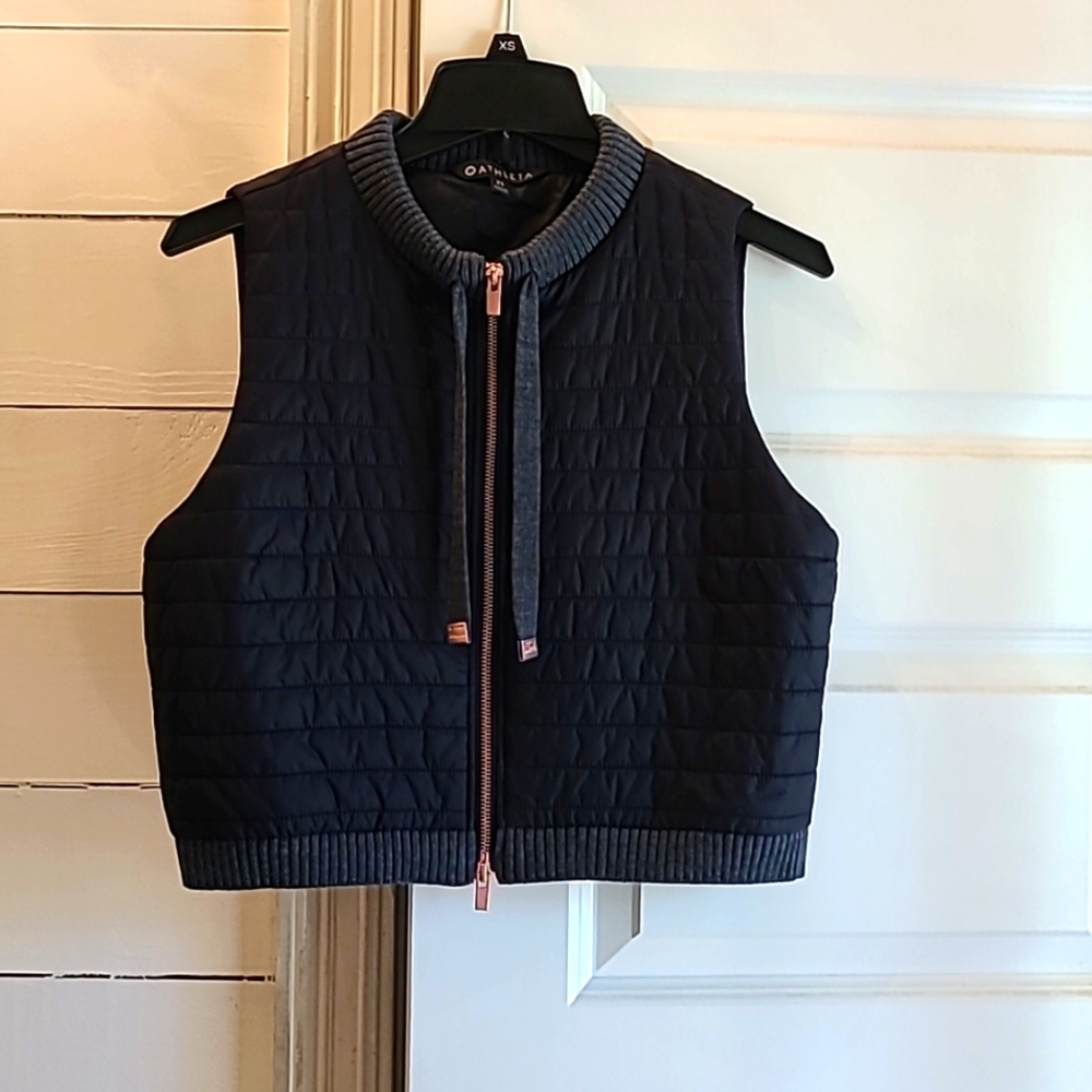 Athleta cropped vest